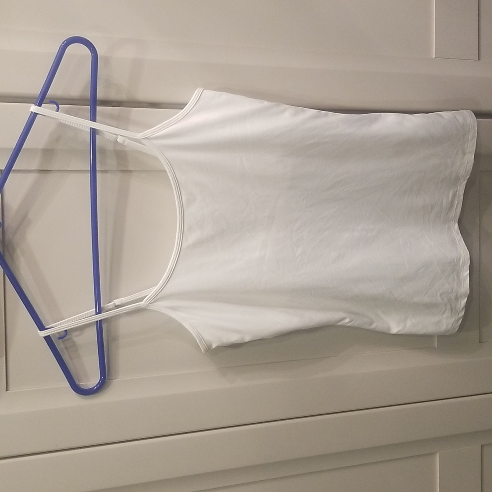 WHBM Essential Tank